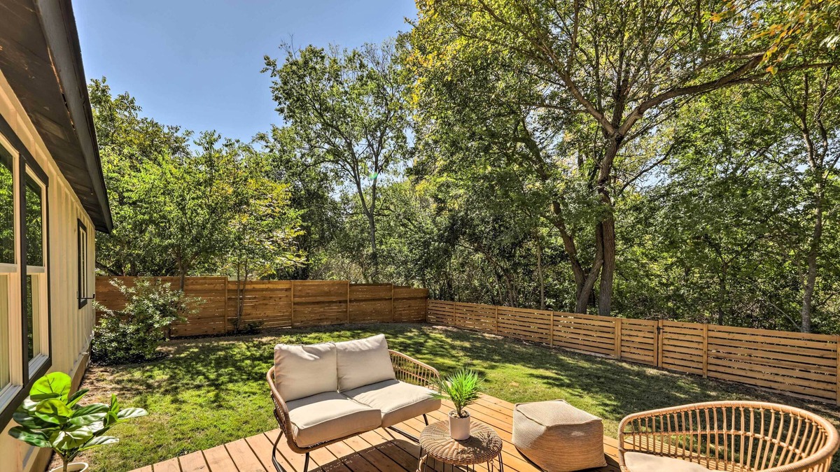 Franklin Park House | Centrally Located Austin Home w/ Large Yard!