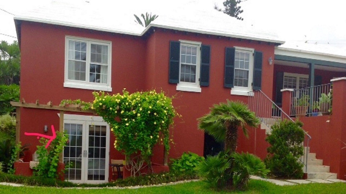 Smith's Apartment | Centrally located with easy access to everything!