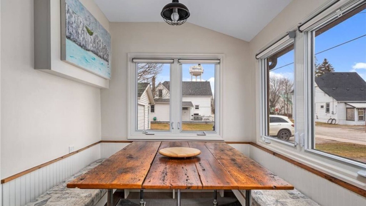 Wellington Cottage | Centrally Located Cottage in Wellington