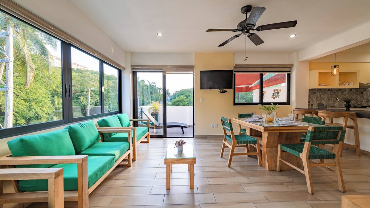 R Condo | Centrally located condo with private plunge pool