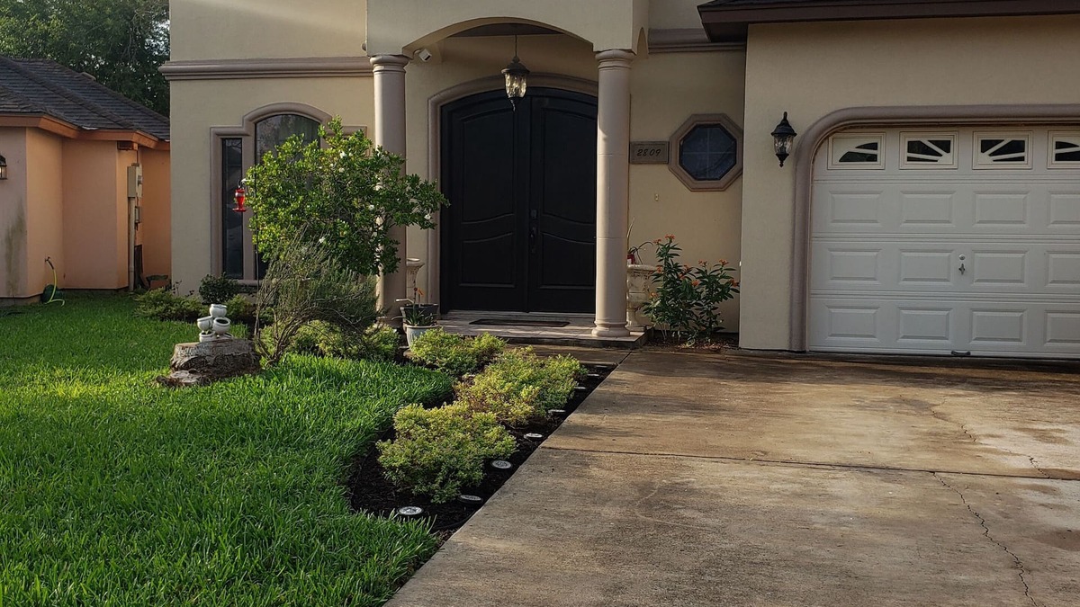 Brownsville House | Centrally located, delightful home