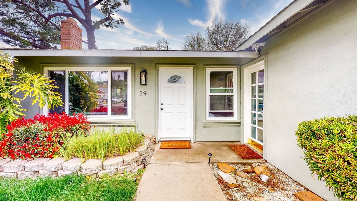 Edenvale House | Centrally Located - Dog-Friendly - Enclosed Yard