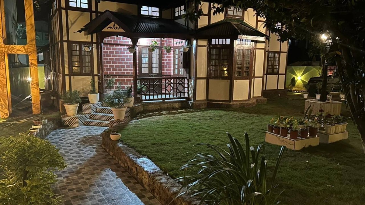 Police Bazar House | Centrally located Heritage House, where timeless tradition meets modern comfort.