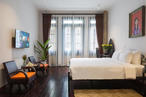 Hang Dao Apartment | Centraltique Downtown - Bespoke Colonial House Near Hoan Kiem Lake
