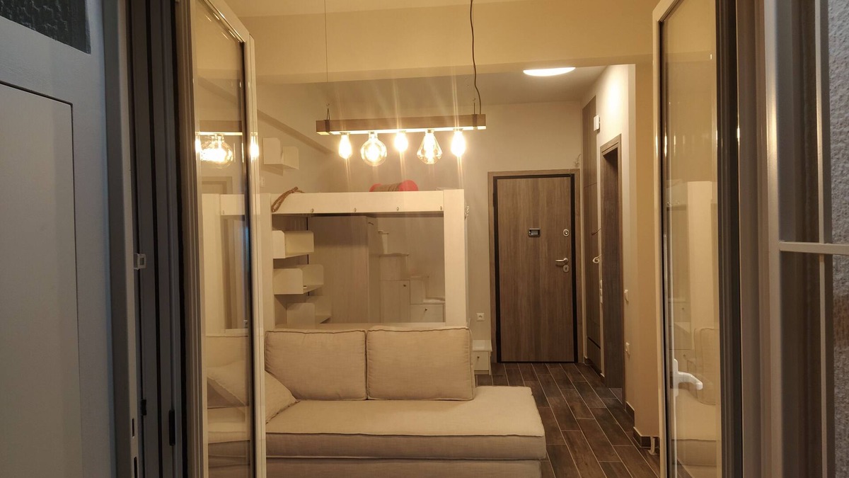 Platia Viktorias Apartment | Centre of Athens,close to Metro, Uni, full comfort studio
