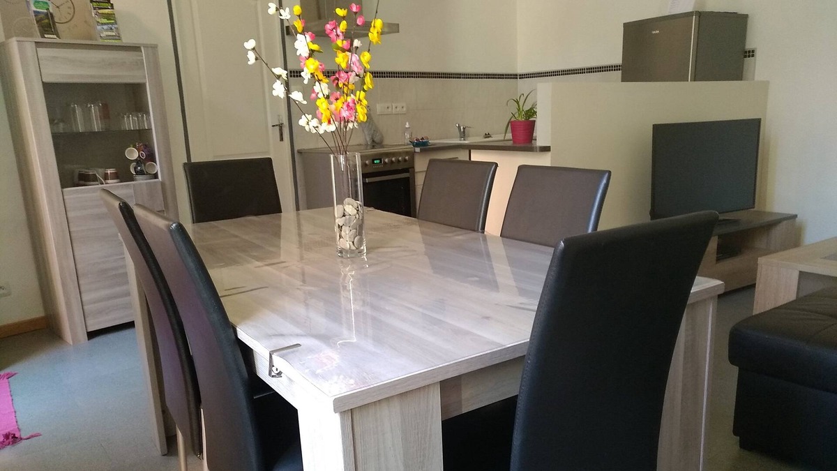 Millau Apartment | Centre ville Millau - Wifi, Parking gratuit - proche des commerces
