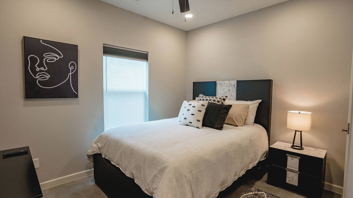 McAllen Apartment | Centric 2 bed 2 bath in McAllen