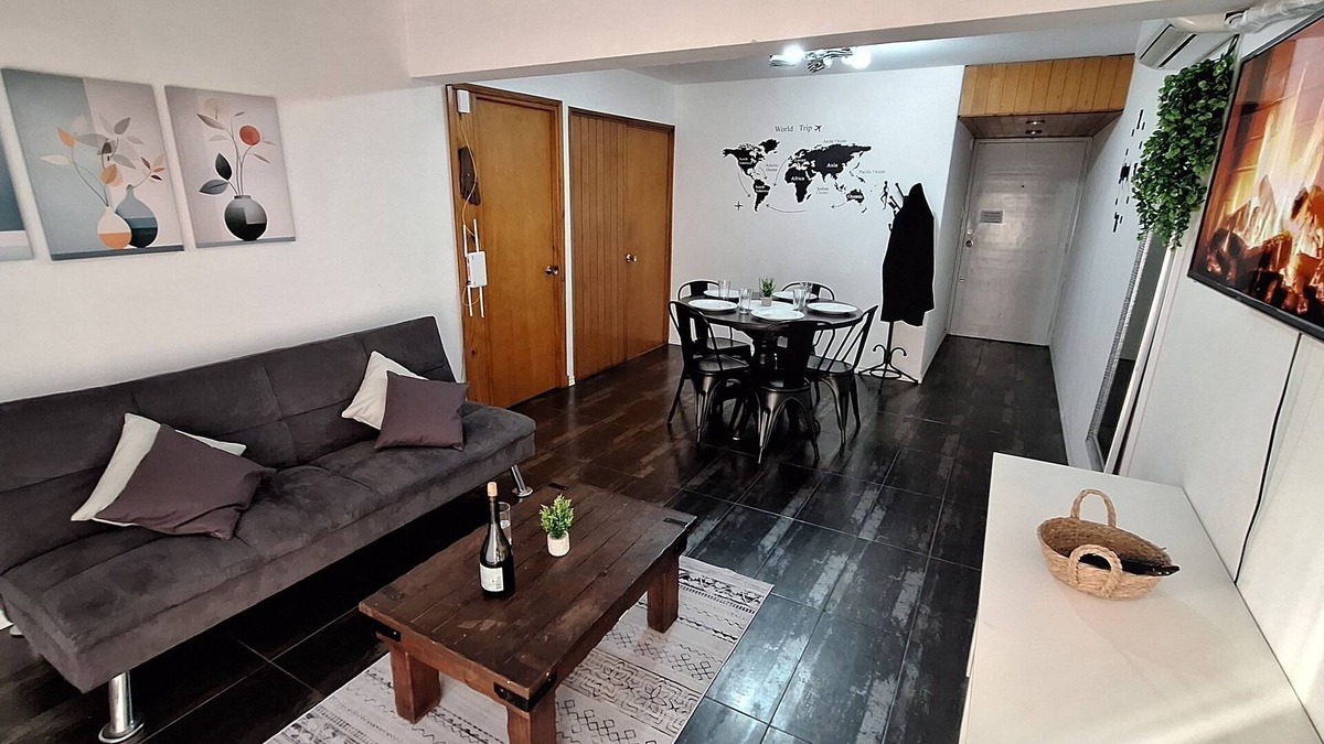 Centro Apartment | Centric Loc : Sleeps 5 : Balcony : High-Speed WiFi