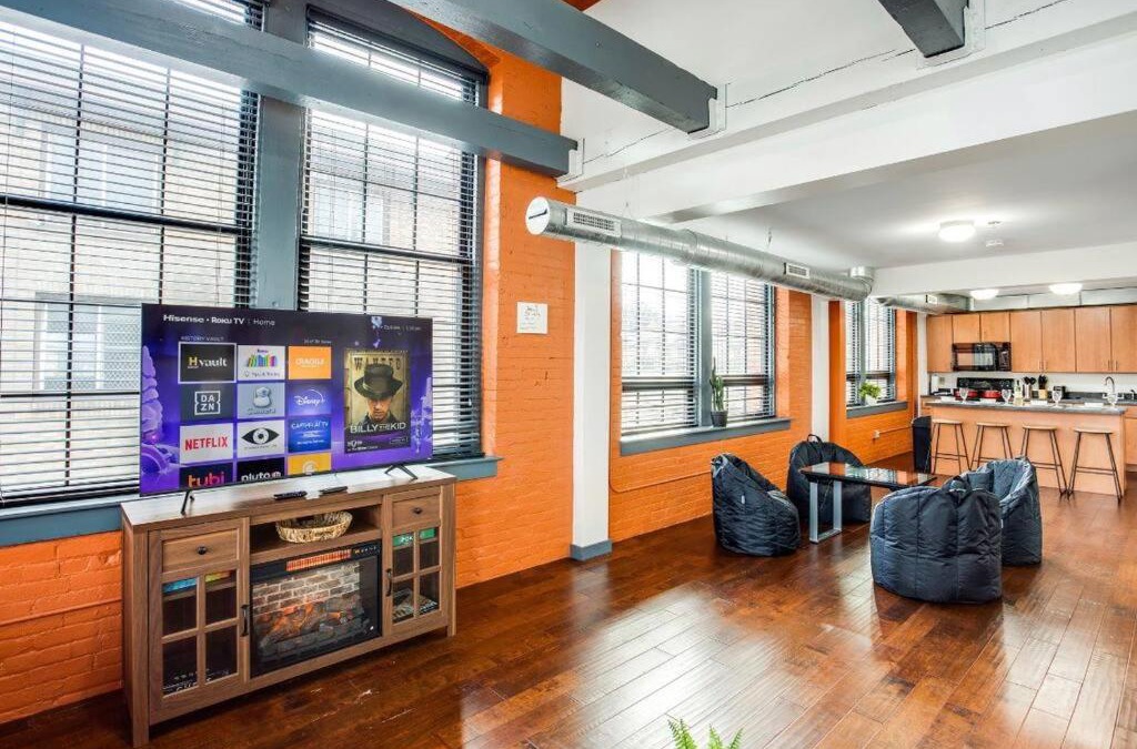 Rochester House | Centric Modern Loft w/King Beds & Smart GameTable