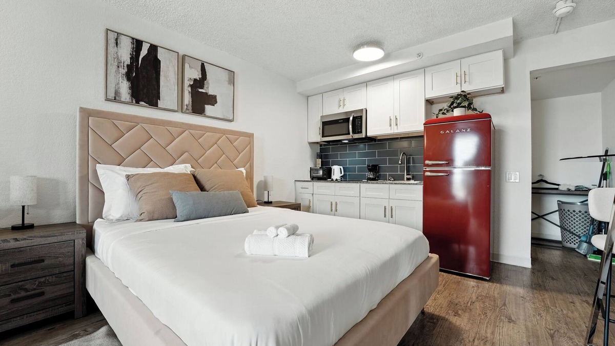 St. Johns Apartment | Centro Flats 554 I Comfy and Spacious Studio