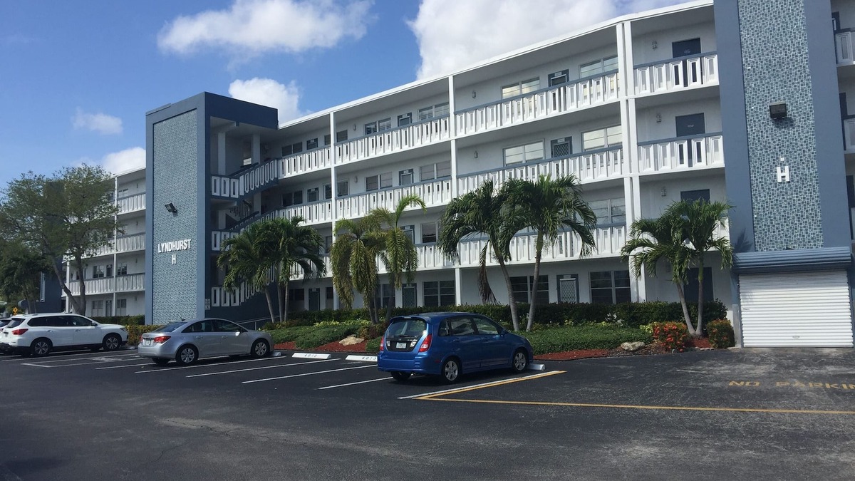 Century Village Condo | Century Village Condo - Deerfield Beach, 4 month minimum rental
