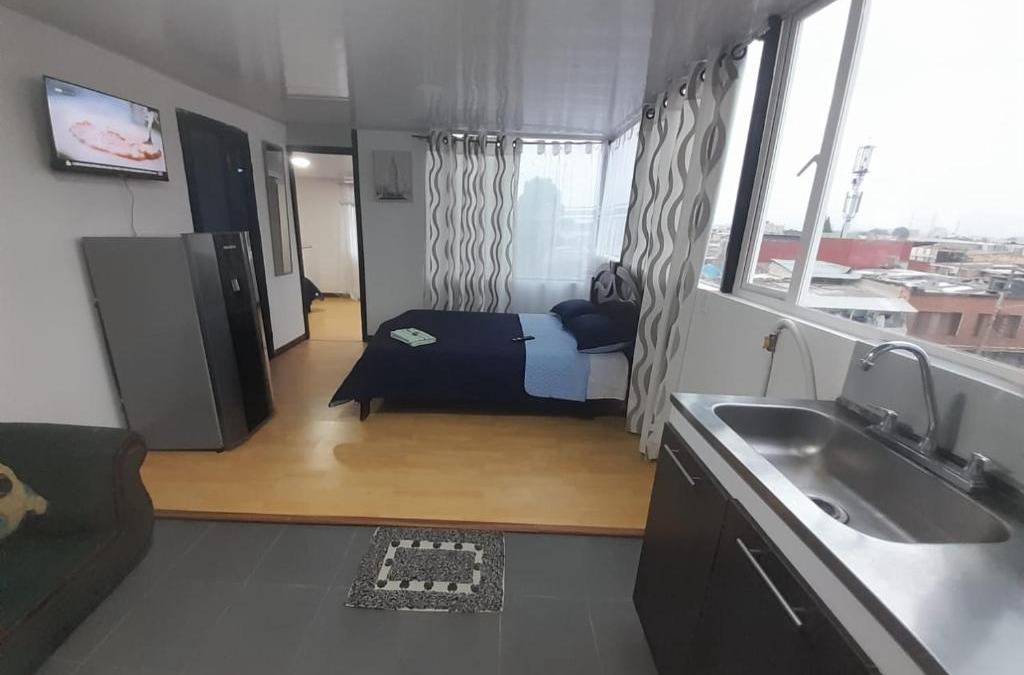 Puente Aranda Apartment | cerca club militar Corferias, embajada americana 501