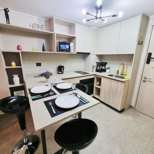 Nunoa Apartment | Cercano a Megavisión con Estacionamiento