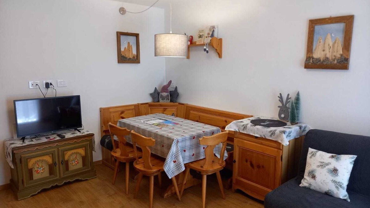 Campitello di Fassa Apartment | Cësa Giulio - near the Sellaronda ski area/Dolomites