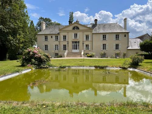 Tournai-sur-Dive House | Château de Miguillaume