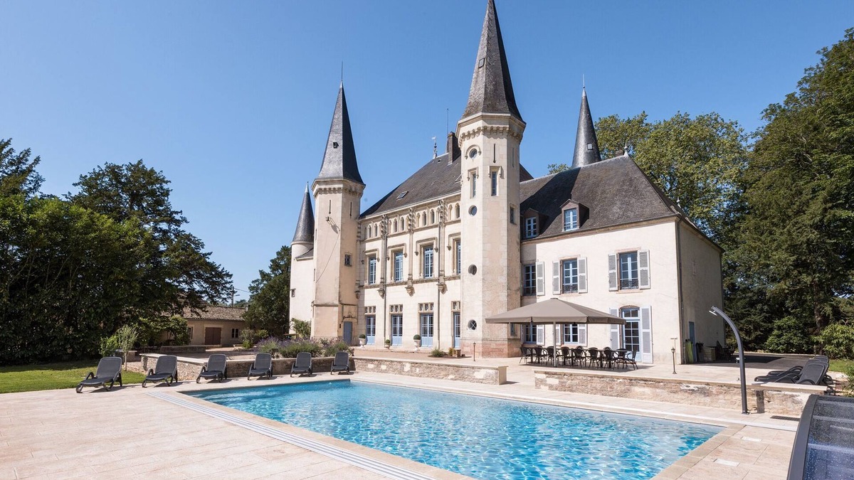 Cuisery Other | Château de Montrevost (heated swimming pool, sauna, steam room)