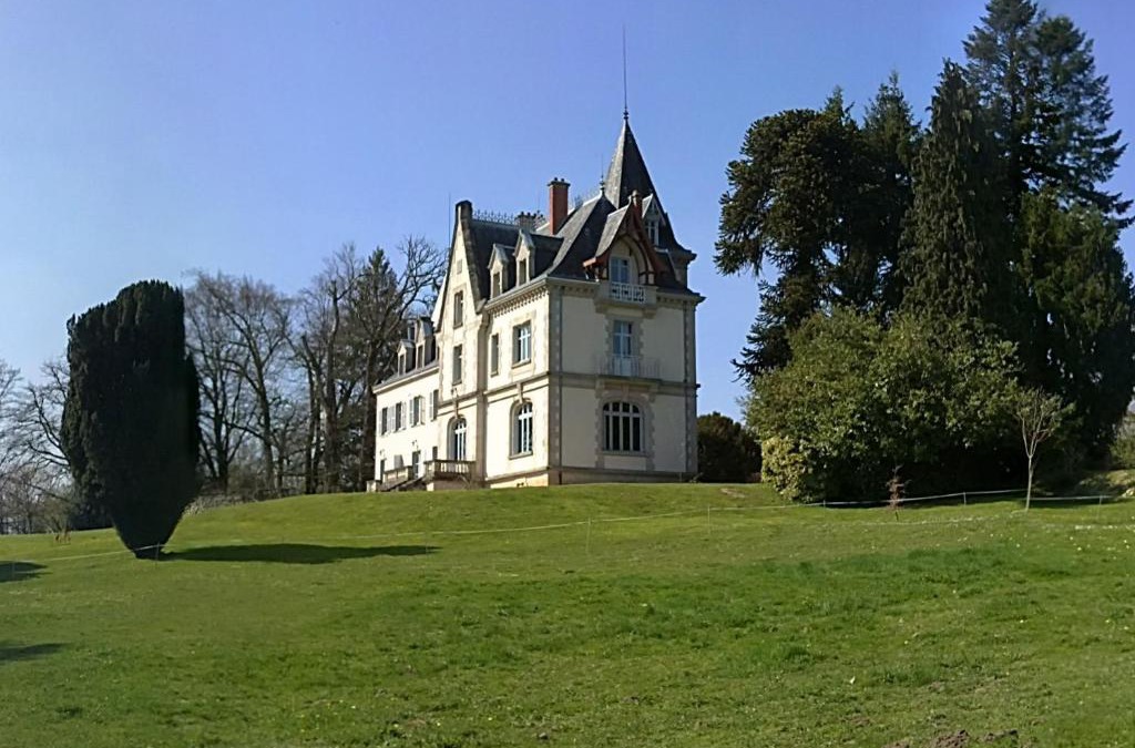 Bonnac-la-Cote Bed & Breakfast | Château de Saint-Antoine