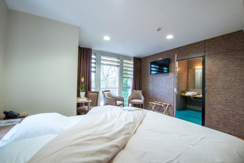 Bellerive-sur-Allier Hotel | Château du Bost - Teritoria