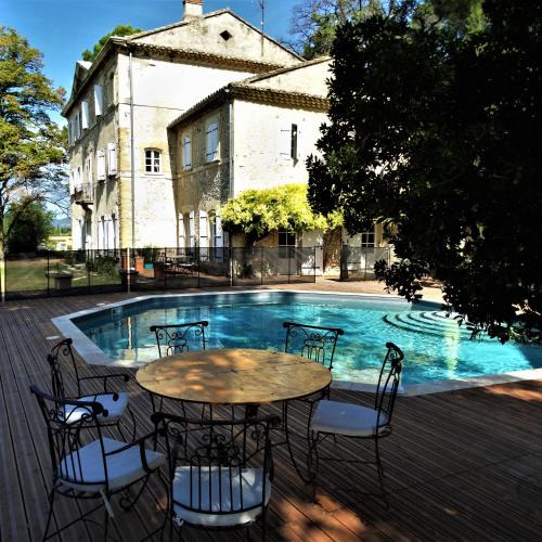 Valreas House | Château MontPlaisir charming b&b in Provence