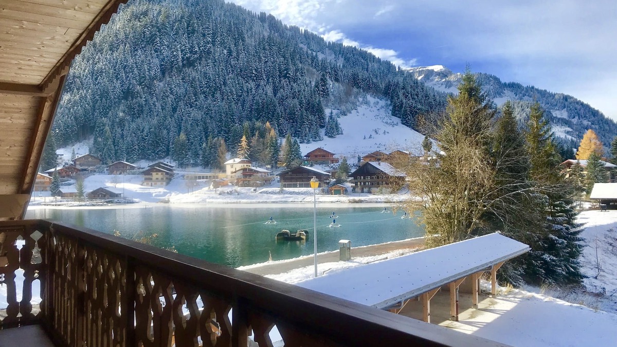 Chatel Ski Chalet | Châtel 370 m² 19 pers sauna + baby -football billiards