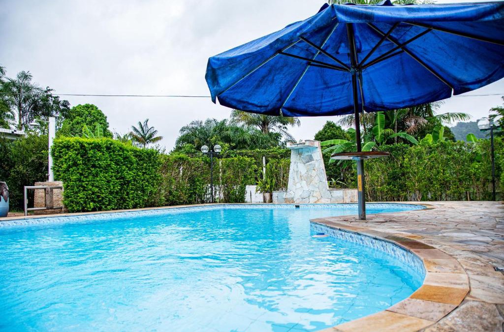 Peruibe House | Chacara com piscina, churrasq e WiFi em Peruibe SP