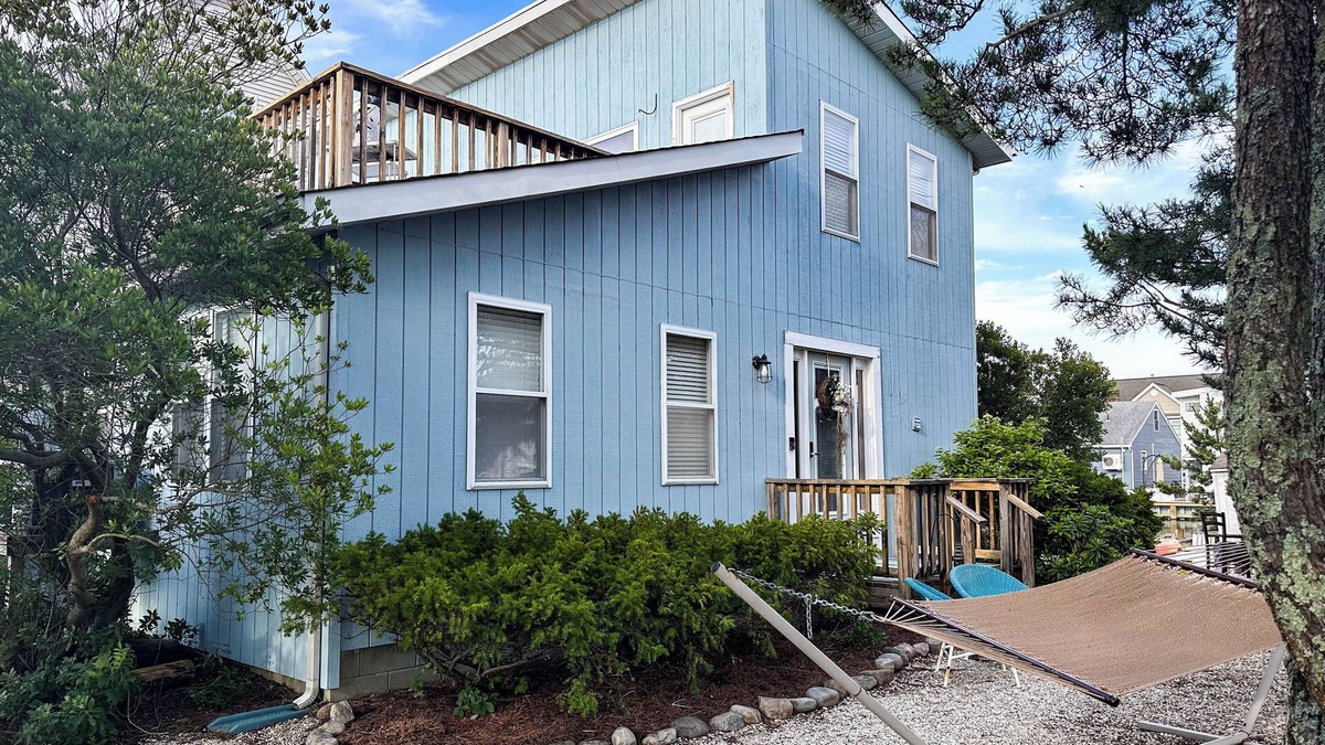Dover Beaches North House | Chadwick Beach Island Charmer - Lagoon, Dock Your Boat, Walk to Bay/Ocean Beach