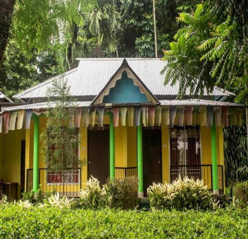 Neora House | Chai Bagan Homestay By StayApart