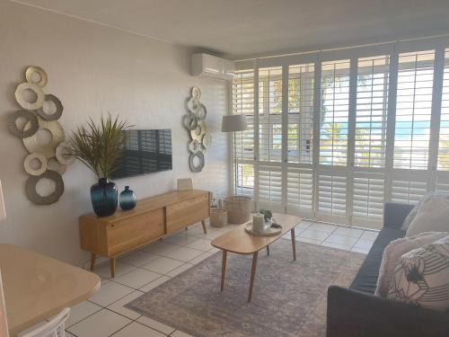Shaka's Rock Apartment | Chaka's Cove 74