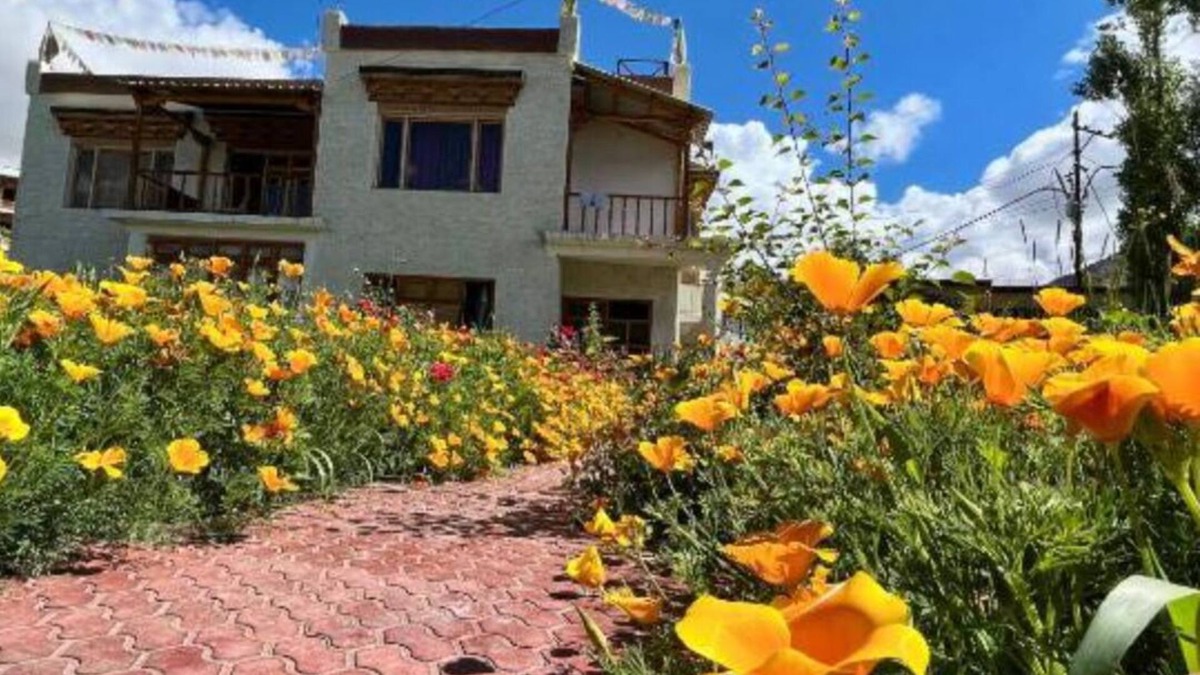 Leh Apartment | Chakzot garden house - Twin BR studio 4