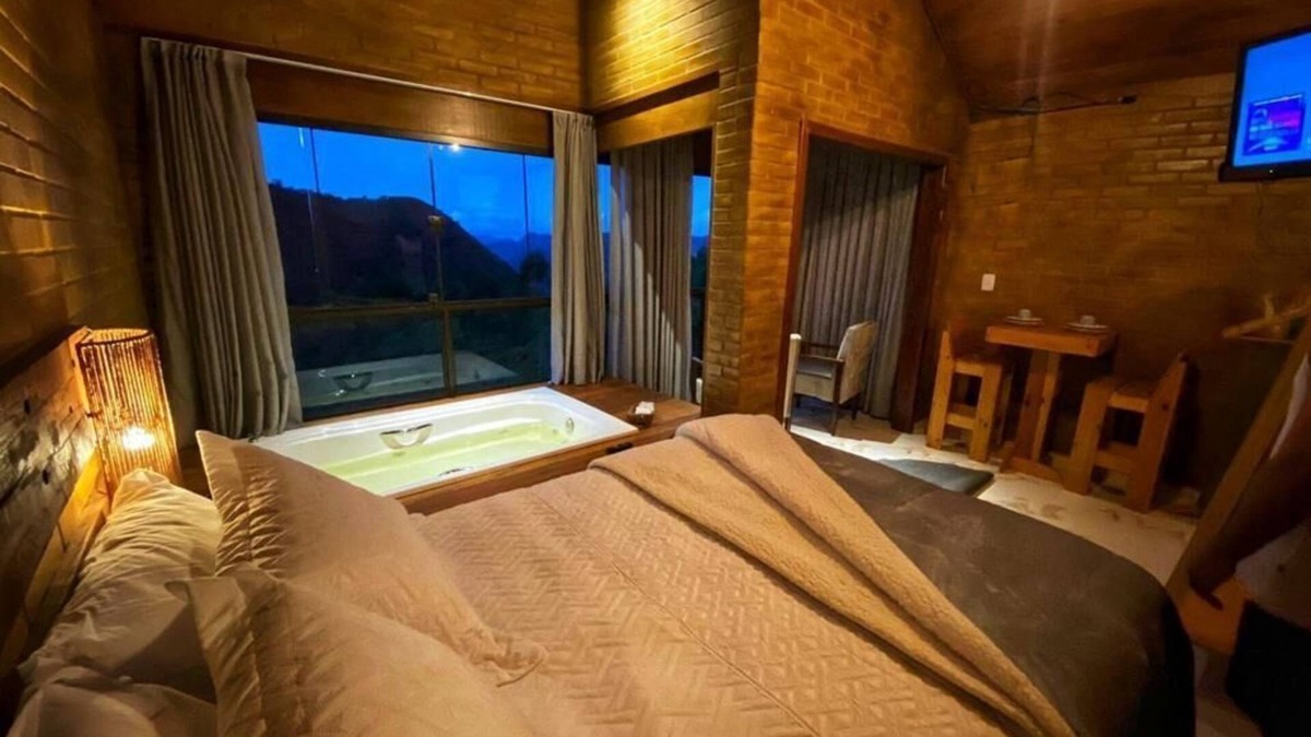 Santa Teresa Ski Chalet | Chalé Aconchegante no Circuito Caravaggio com Hidromassagem Vista das Montanhas