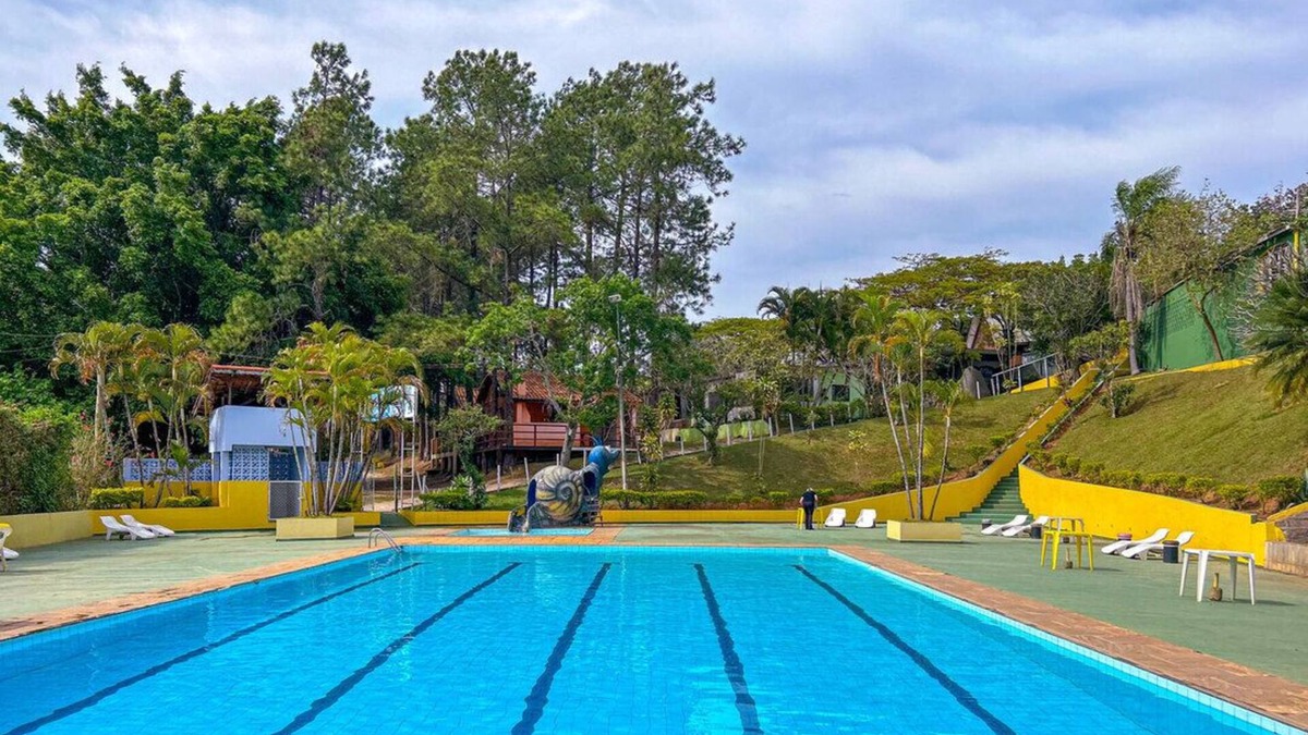 Itu Ski Chalet | Chalé em camping pago a parte com lazer - Itú/SP