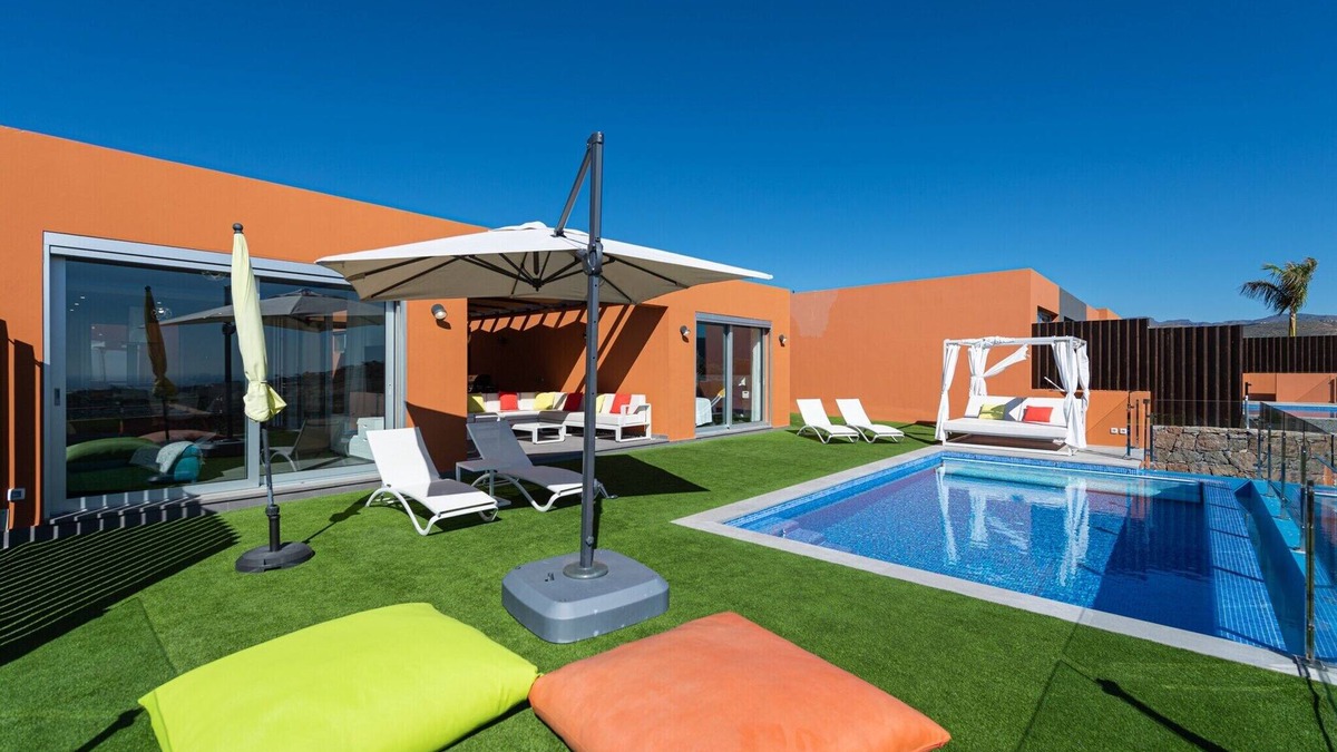 Salobre Ski Chalet | Chalet in Maspalomas with Heated Pool