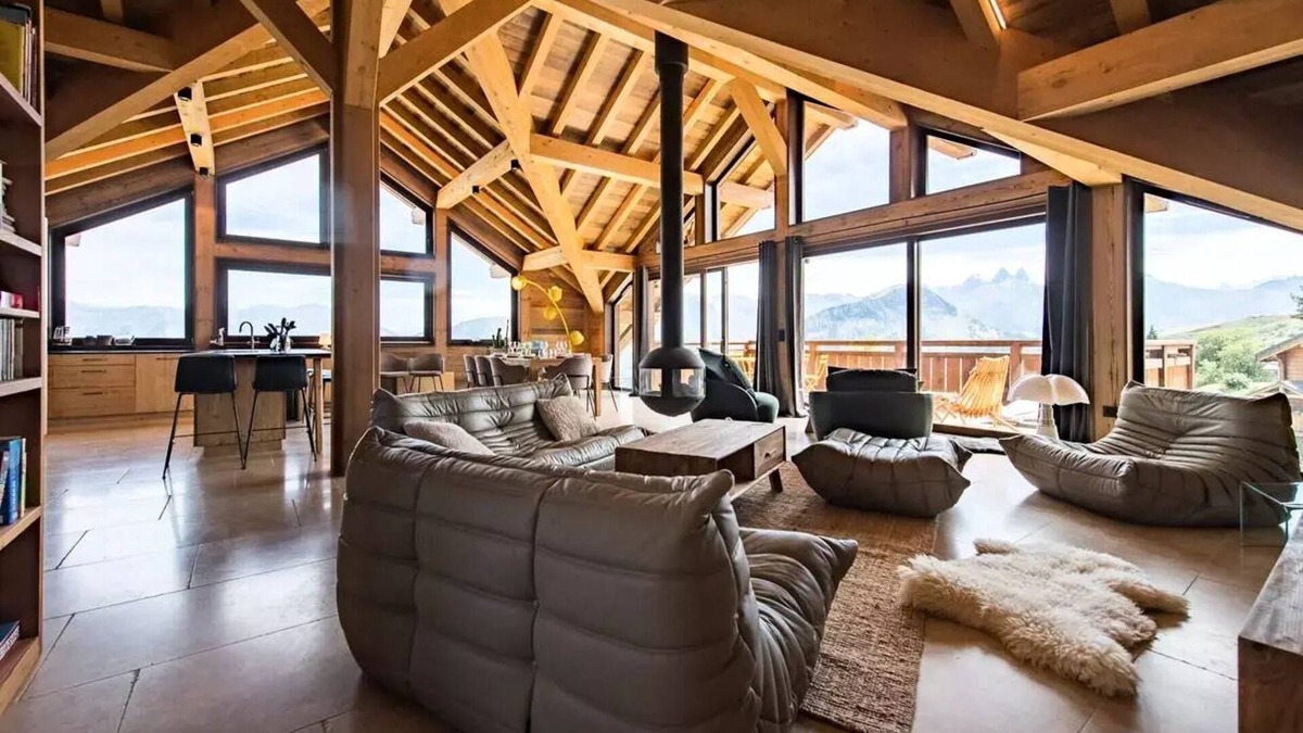 La Toussuire Ski Chalet | Chalet on the slopes with sauna and Aiguilles d'Arves view