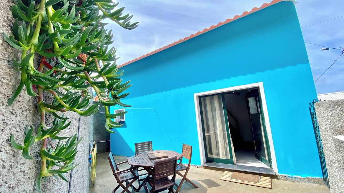 Prazeres Ski Chalet | Chalé in Calheta - Madeira Island. Side by side with the forest!