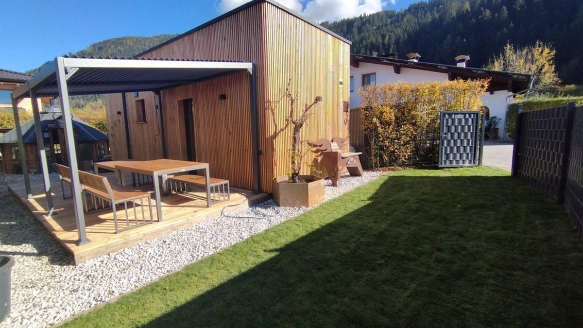 Schwaz Apartment | ChaleMani - ChalEna & ChaleMani