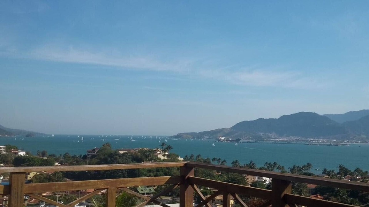 Itaquanduba Ski Chalet | Chalet 1 sea view