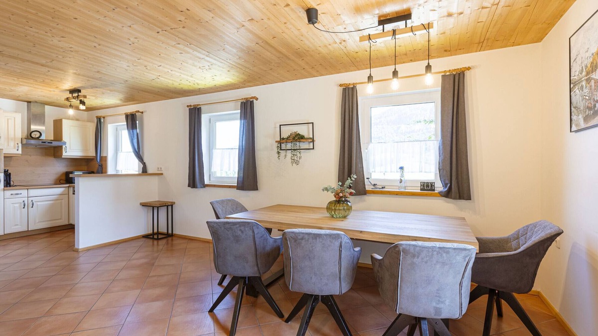 Annaberg im Lammertal Ski Chalet | Chalet # 10 with 3 BR for up to 6 people