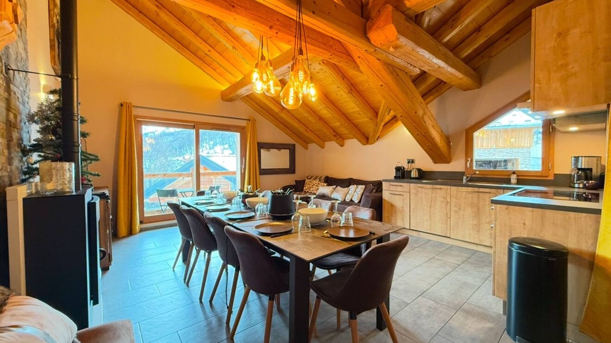 Valloire Ski Chalet | Chalet 12 People - Sauna - Near Ski Lifts - Ski Room - Shoe Dryer