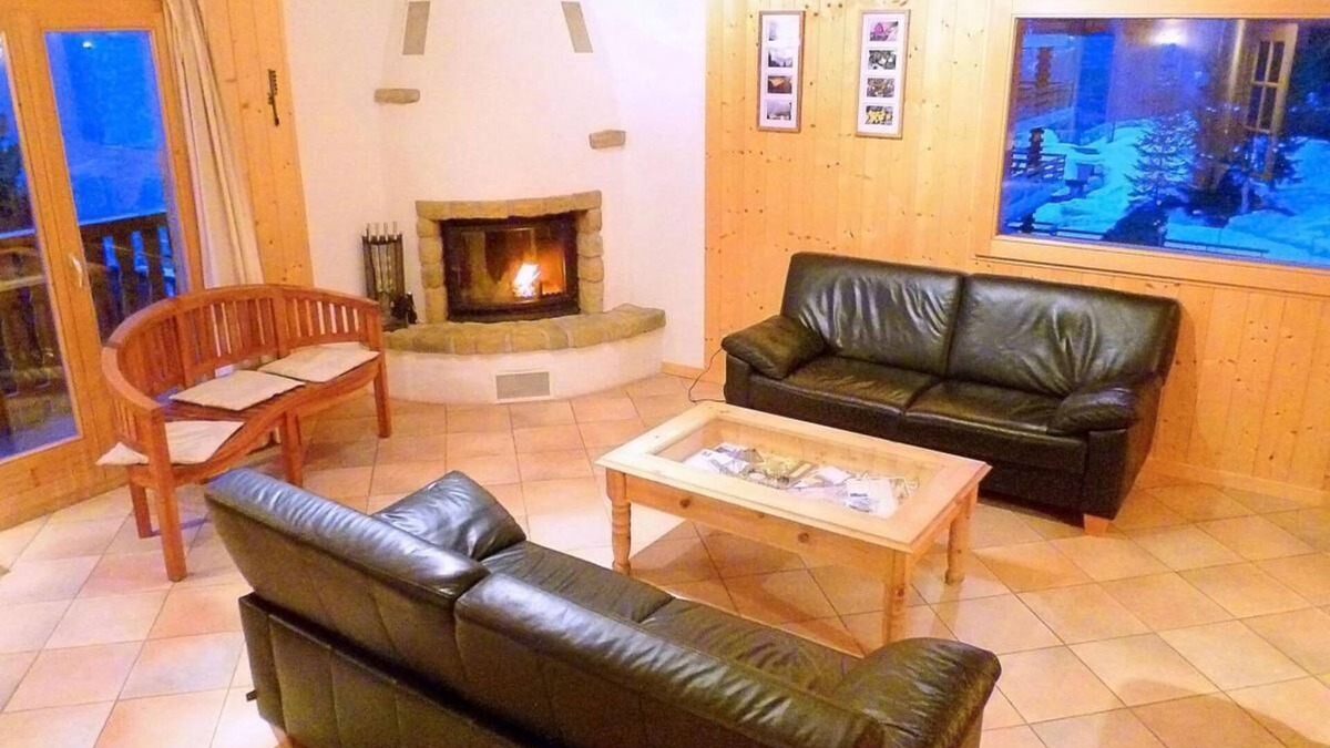 Riddes Ski Chalet | Chalet, 150m from resort center, sauna, terrace, balcony, fireplace or stove, parking, tv, 230m²