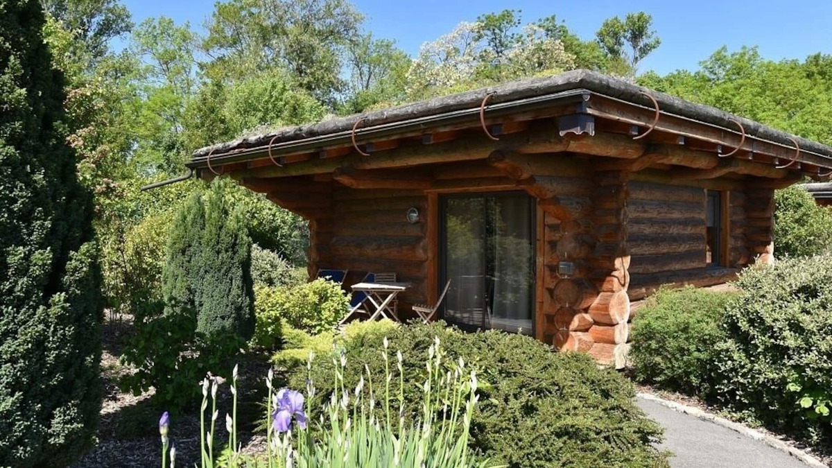 Chazey-sur-Ain Ski Chalet | Chalet 25m² with Kitchen option