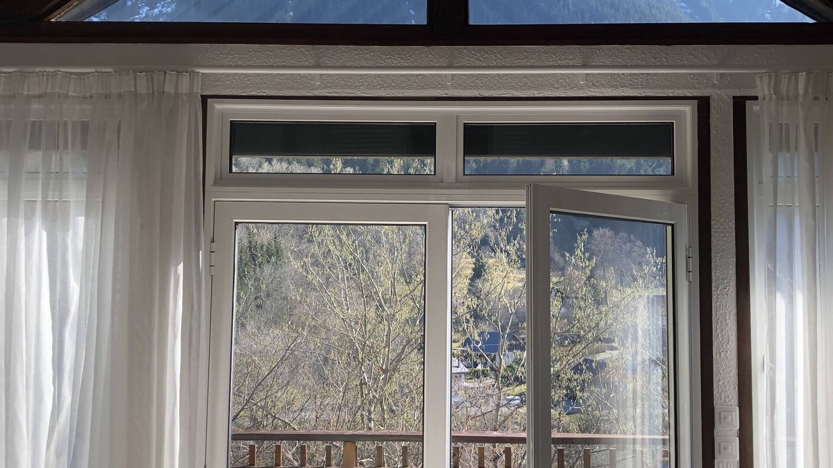 Thollon-les-Memises Ski Chalet | Chalet 3 bedrooms, 2 bathrooms, 70m2, south-facing with mountain views.