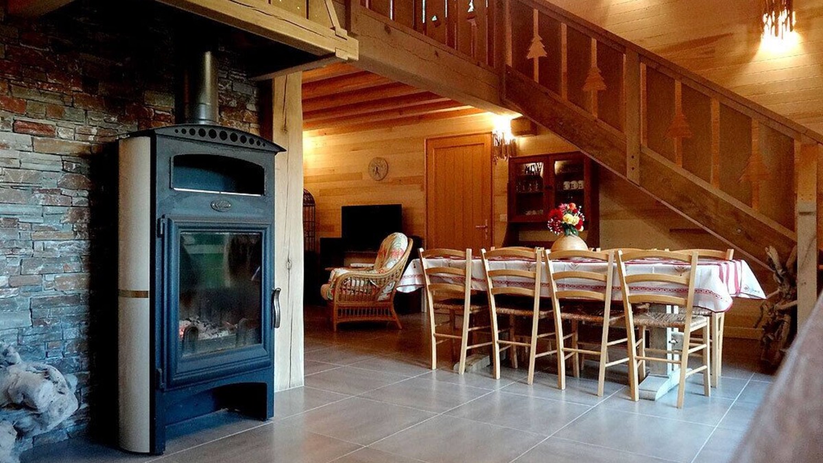 Corancy Ski Chalet | Chalet * 6/8 people on the edge of Pannecière lake, near Chaumard