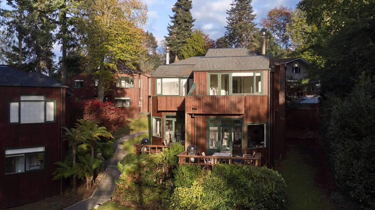 Taupo Ski Chalet | Chalet 7, The Retreat - located within a private lakefront estate