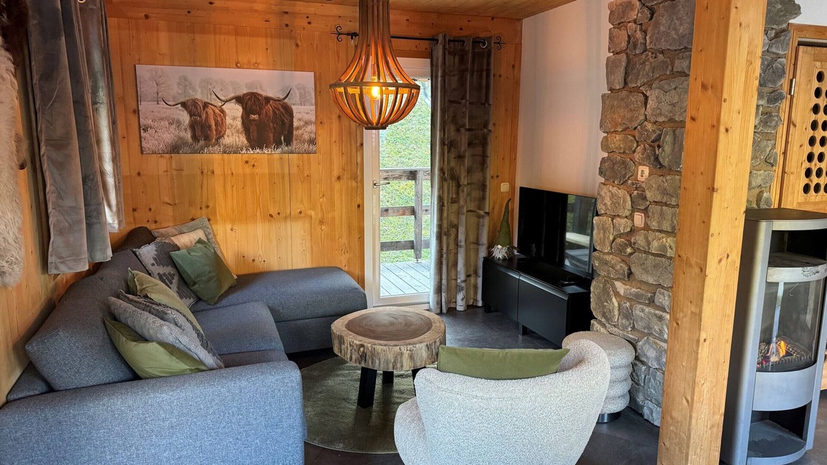 Annaberg im Lammertal Ski Chalet | Chalet # 94 with 3 BR for up to 8 people