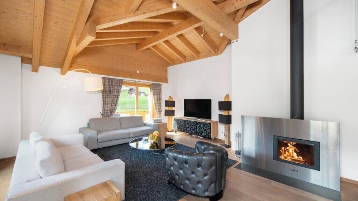 Grindelwald Ski Chalet | Chalet Antara, Four Bedroom duplex Apartment in Grindelwald with Mountain View