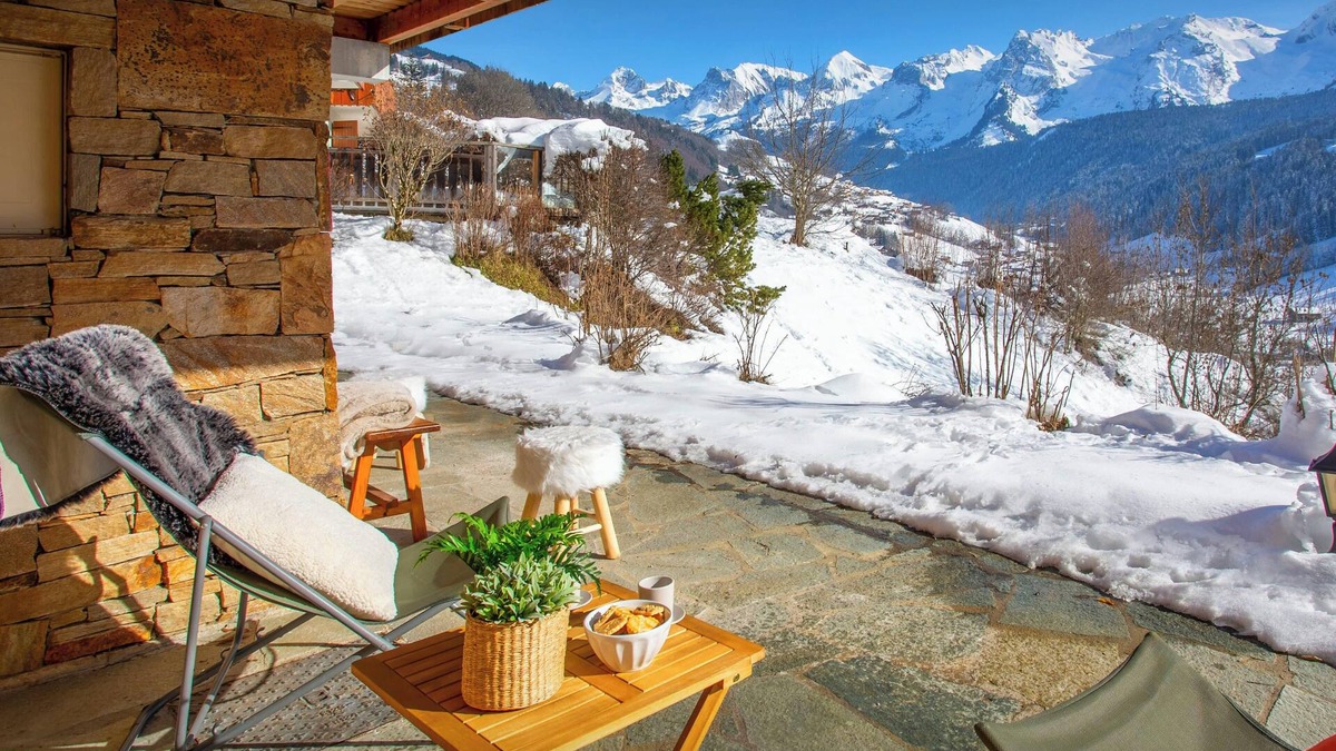 Le Grand-Bornand Ski Chalet | Chalet Aravista - Mountain break for 10 breathtaking views - OVO Network