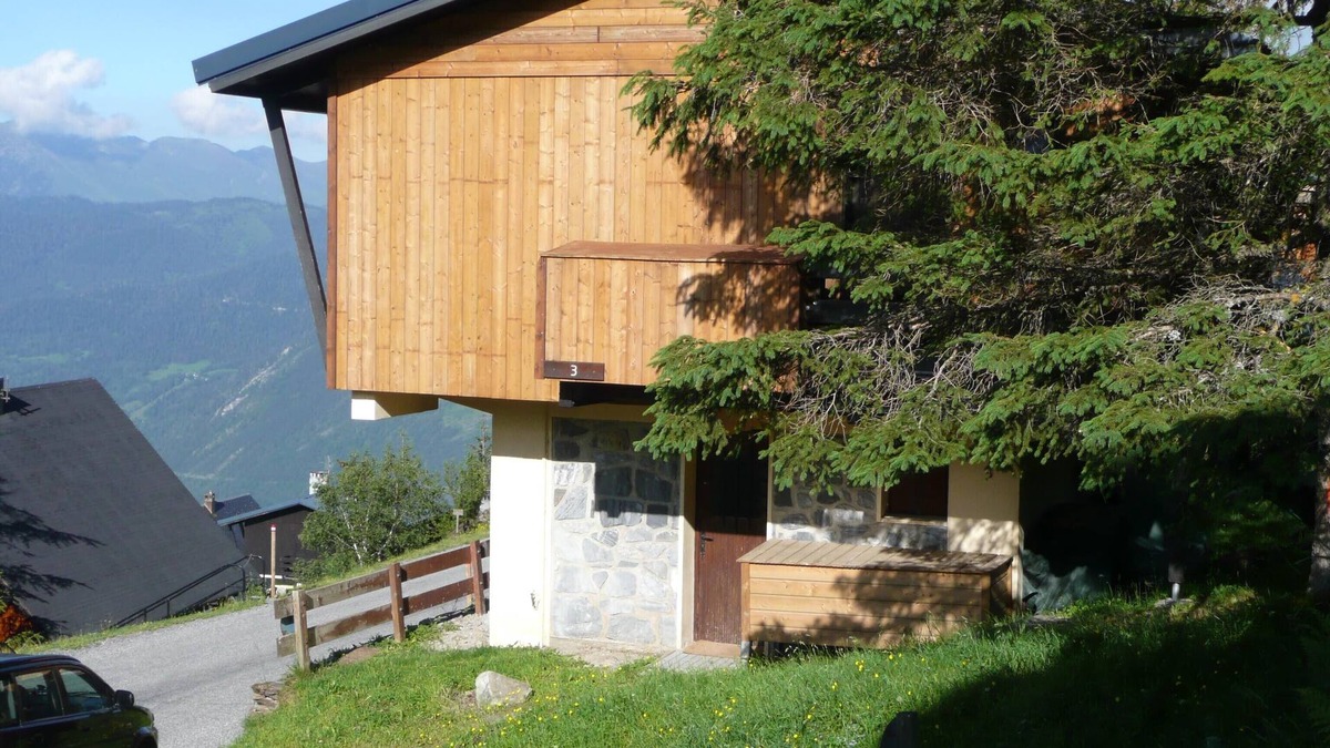 Saint-Lary-Soulan Ski Chalet | CHALET at the foot of the slopes - PANORAMIC VIEW (sleeps 8/12)