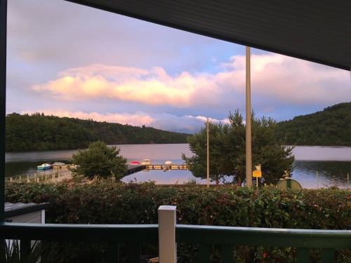 Caurel Ski Chalet | Chalet au bord du Lac de Guerlédan