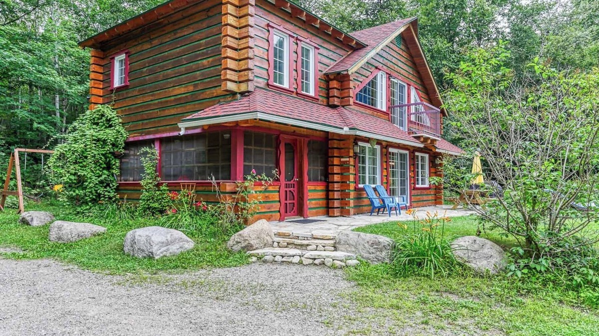Mauricie Cottage | Chalet LeSuisse-Beautiful Mountain Views, Spa, Nature
