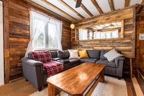 Notre-Dame-de-Lourdes Ski Chalet | Chalet Le Mignon Nature Escape & Comfort
